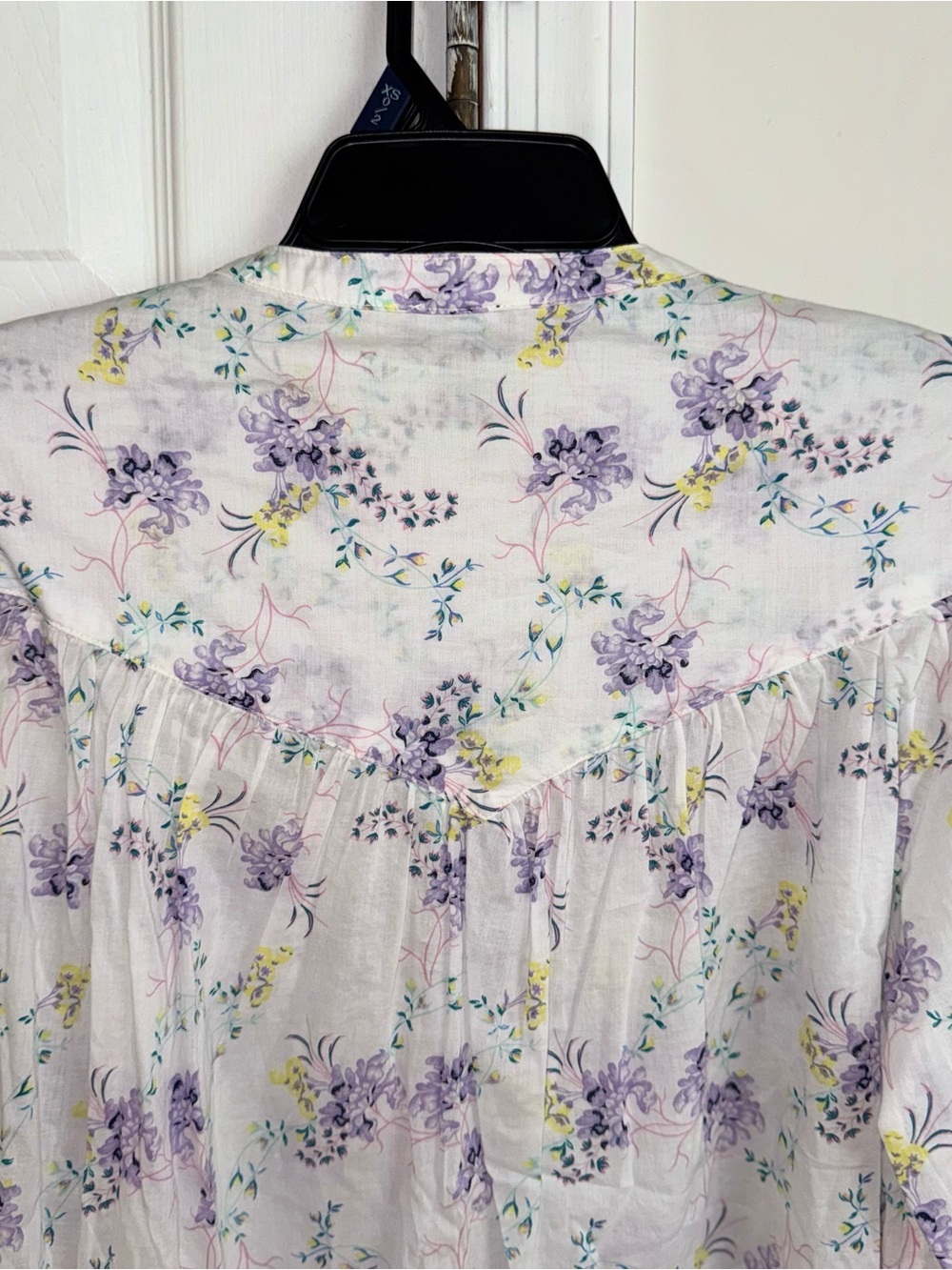 Scoop Womens XS Flowy Blouson Cotton Blouse White Purple Floral Long Sleeve Top - Picture 9 of 13